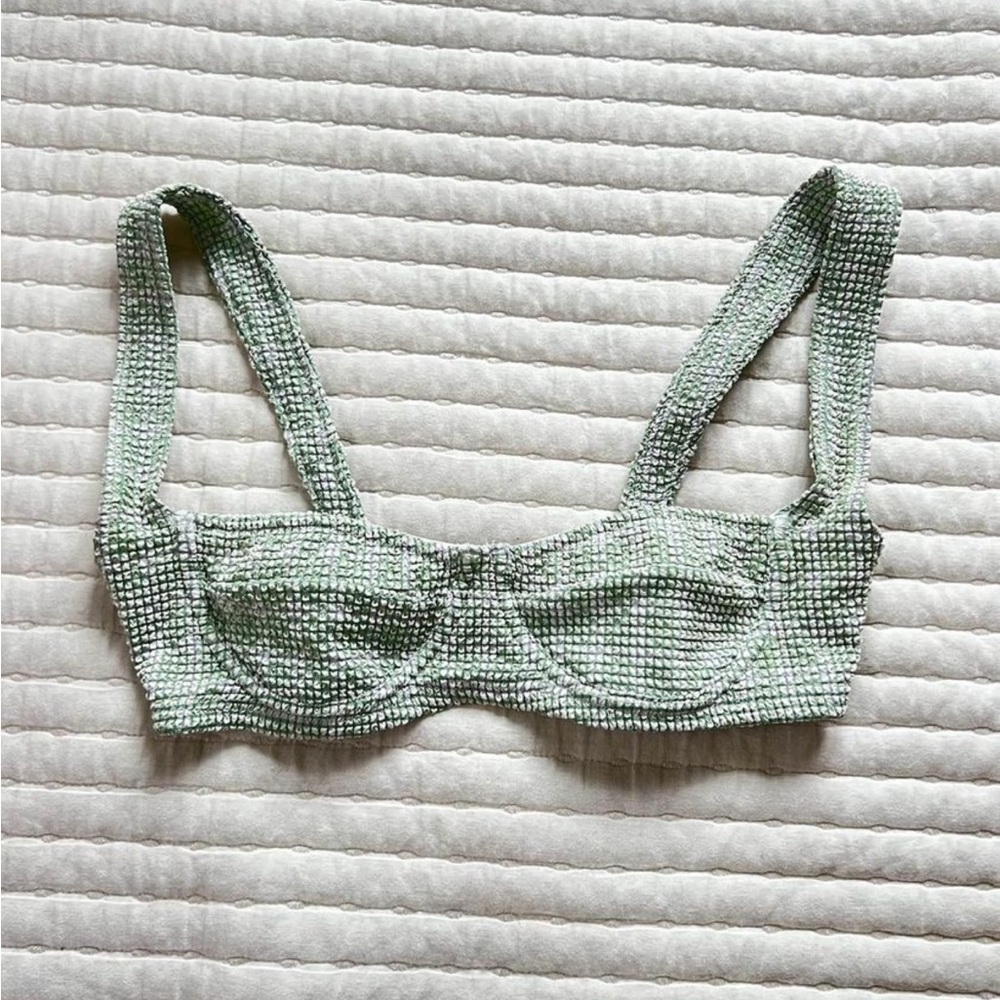 Thrills bikini top size 6